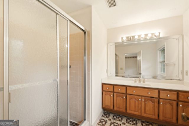 2355 N Peachtree Way, Dunwoody, GA 30338