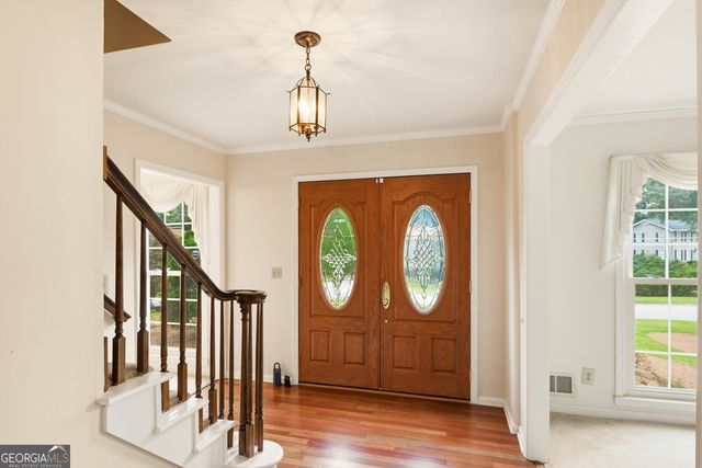 2355 N Peachtree Way, Dunwoody, GA 30338