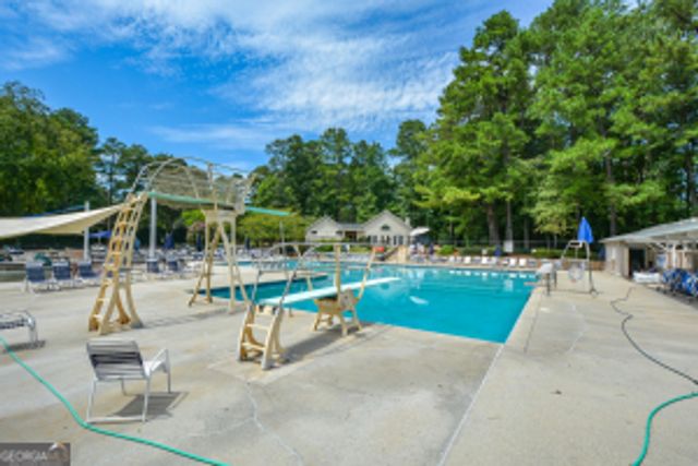 2355 N Peachtree Way, Dunwoody, GA 30338