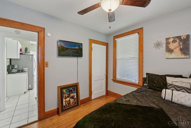 2824 Montana Avenue, Cincinnati, OH 45211