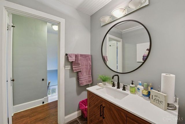 2824 Montana Avenue, Cincinnati, OH 45211