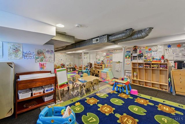 2824 Montana Avenue, Cincinnati, OH 45211