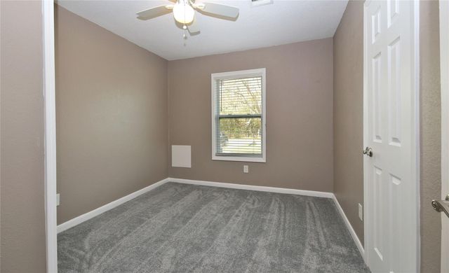 6611 Wayne Johnson Avenue, Hitchcock, TX 77563