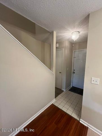 4643 BARNES Road, Jacksonville, FL 32207
