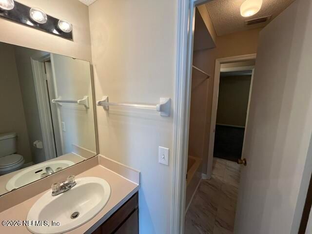4643 BARNES Road, Jacksonville, FL 32207