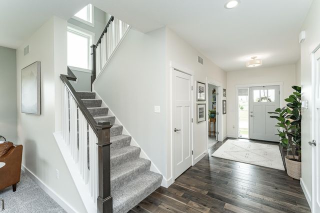 927 Southwell Enclave NE, Byron, MN 55920