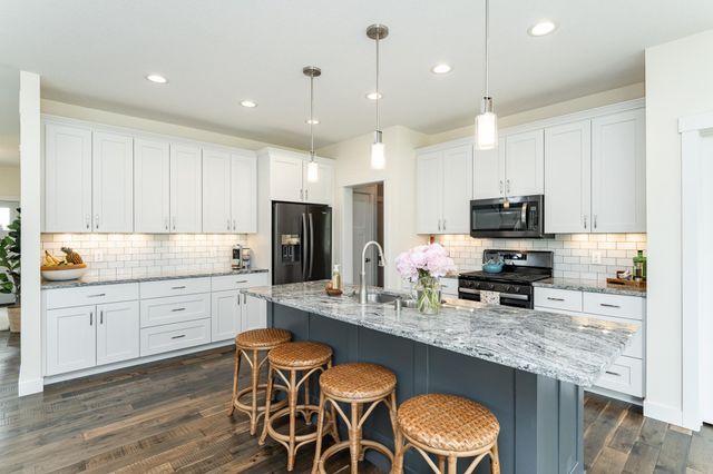 927 Southwell Enclave NE, Byron, MN 55920