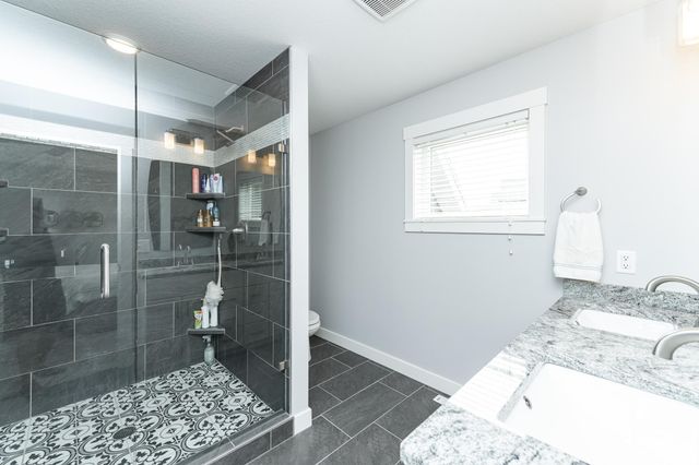 927 Southwell Enclave NE, Byron, MN 55920