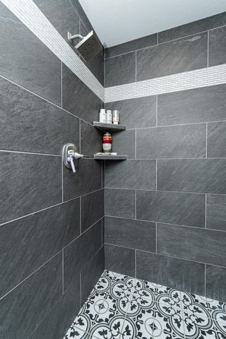 927 Southwell Enclave NE, Byron, MN 55920