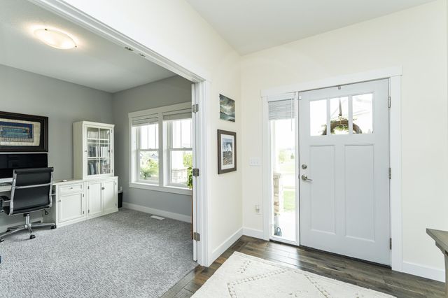 927 Southwell Enclave NE, Byron, MN 55920