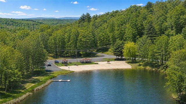 1422 Melrose Terrace, Stroud Twp, PA 18301