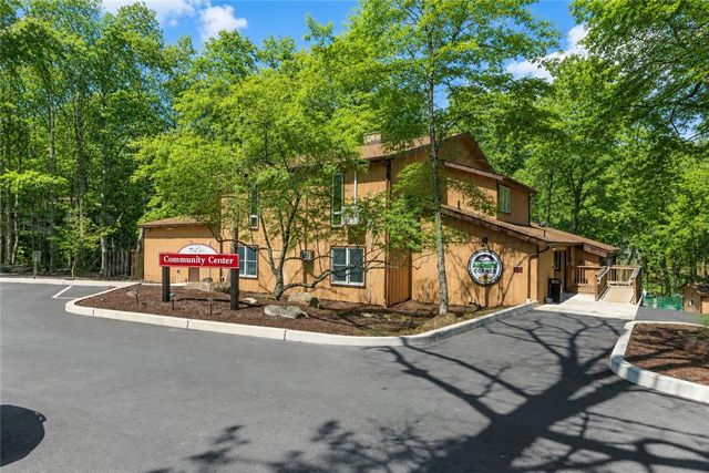 1422 Melrose Terrace, Stroud Twp, PA 18301