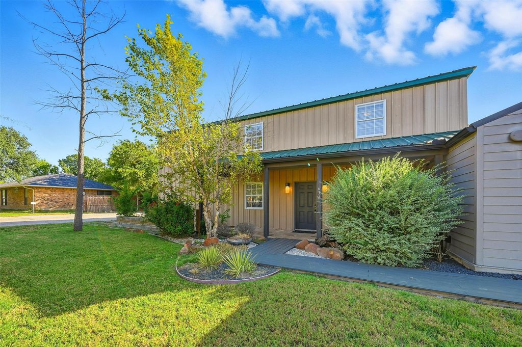 633 Rose Garden Drive 2, Mckinney, TX 75072