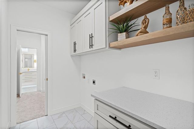 17377 W 169th Terrace, Olathe, KS 66062