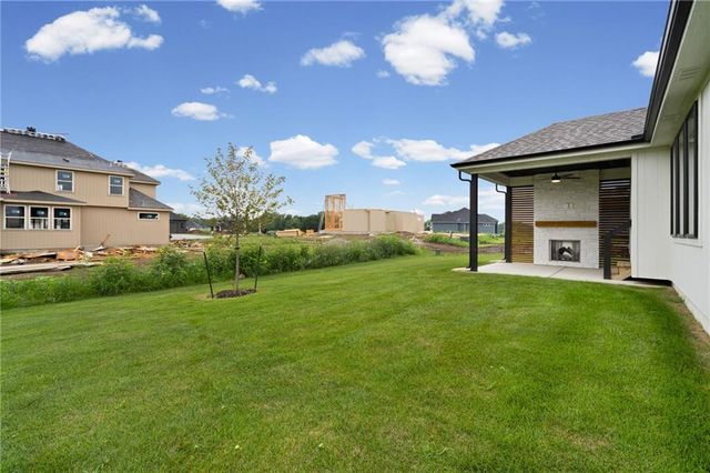 17377 W 169th Terrace, Olathe, KS 66062