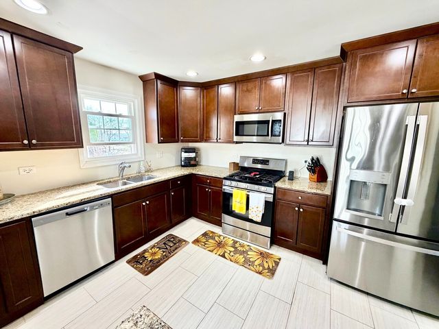 20051 S Spruce Drive, Frankfort, IL 60423