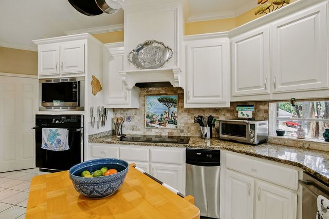 4318 Spring Creek Dr, Corpus Christi, TX 78410