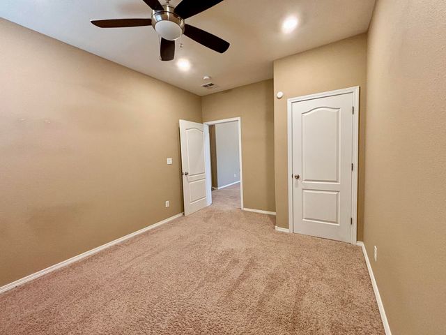 1906 LETIZIA Lane, Belen, NM 87002