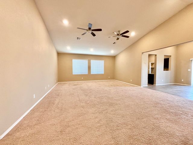 1906 LETIZIA Lane, Belen, NM 87002