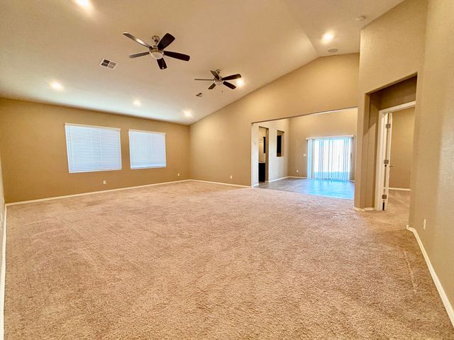 1906 LETIZIA Lane, Belen, NM 87002