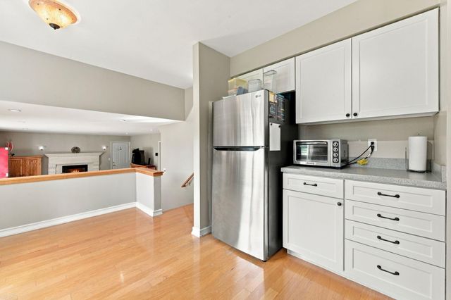 3423 Burwood Lane Lane, Oak Park, MI 48357