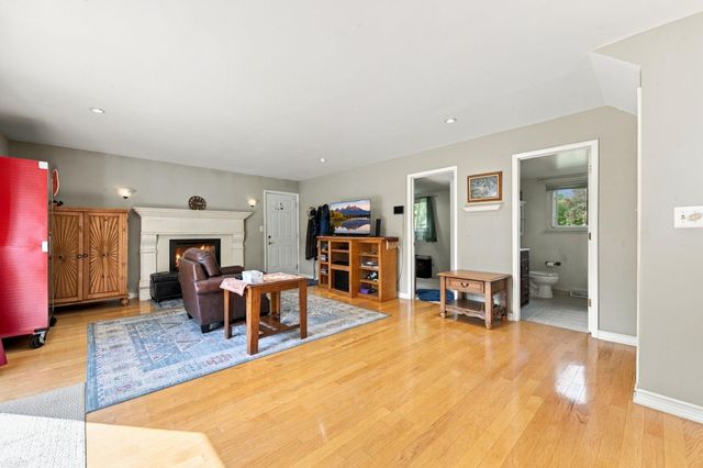 3423 Burwood Lane Lane, Oak Park, MI 48357