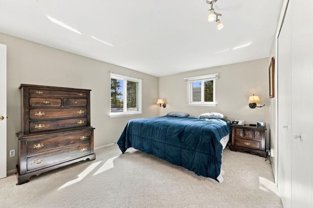3423 Burwood Lane Lane, Oak Park, MI 48357