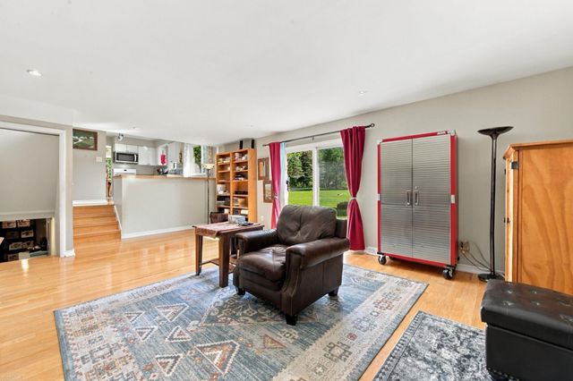 3423 Burwood Lane Lane, Oak Park, MI 48357