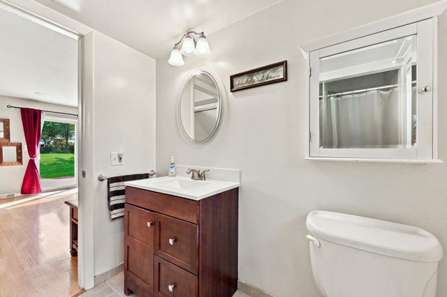 3423 Burwood Lane Lane, Oak Park, MI 48357