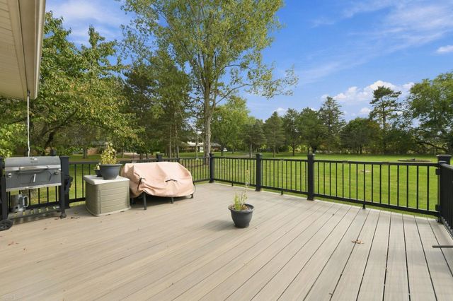 3423 Burwood Lane Lane, Oak Park, MI 48357