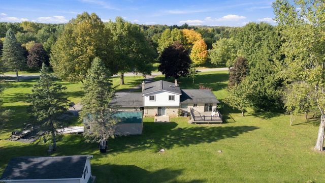 3423 Burwood Lane Lane, Oak Park, MI 48357