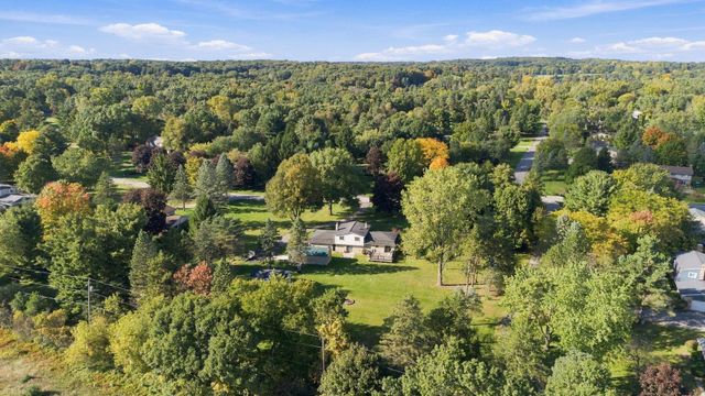 3423 Burwood Lane Lane, Oak Park, MI 48357
