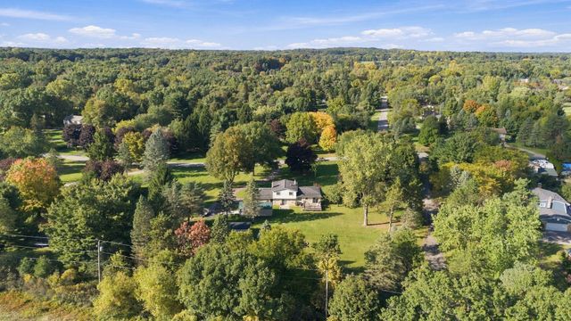 3423 Burwood Lane Lane, Oak Park, MI 48357