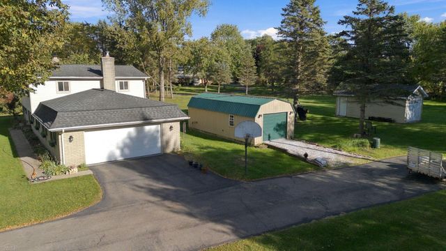 3423 Burwood Lane Lane, Oak Park, MI 48357