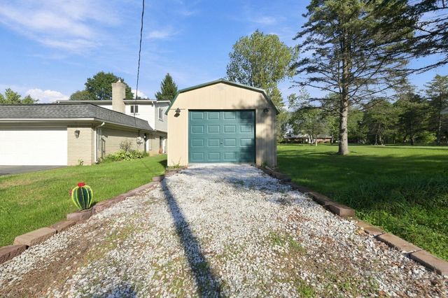 3423 Burwood Lane Lane, Oak Park, MI 48357