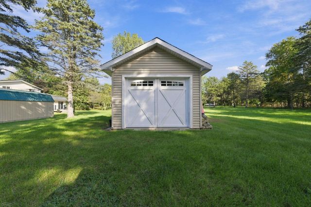 3423 Burwood Lane Lane, Oak Park, MI 48357