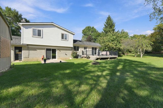 3423 Burwood Lane Lane, Oak Park, MI 48357