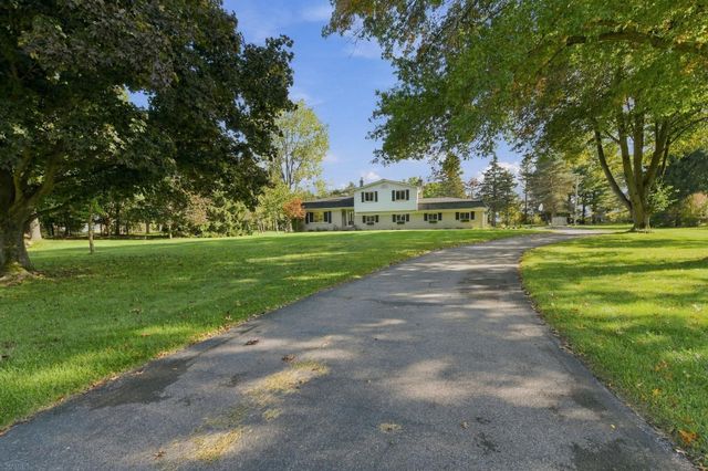3423 Burwood Lane Lane, Oak Park, MI 48357