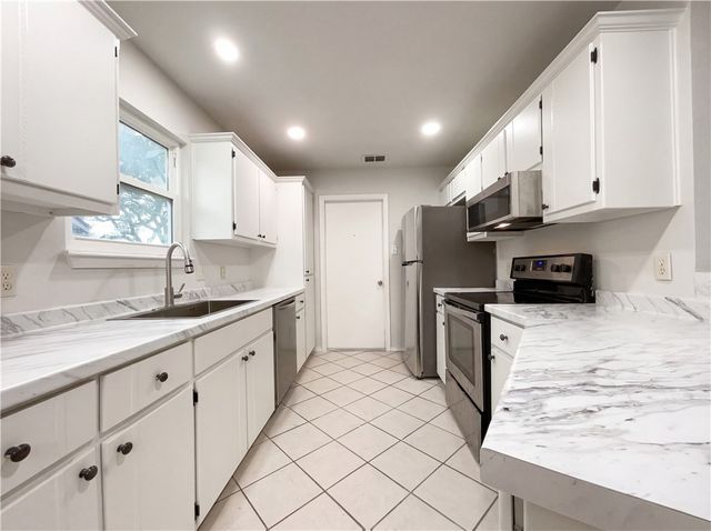 2175 Timberleaf, Ingleside, TX 78362