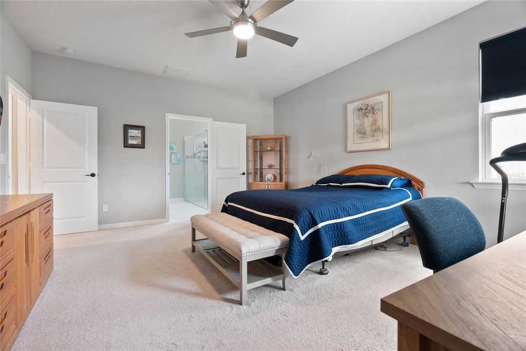 Image 15 of property listing at 693 BIG PINE AVENUE, Minneola, FL 34715