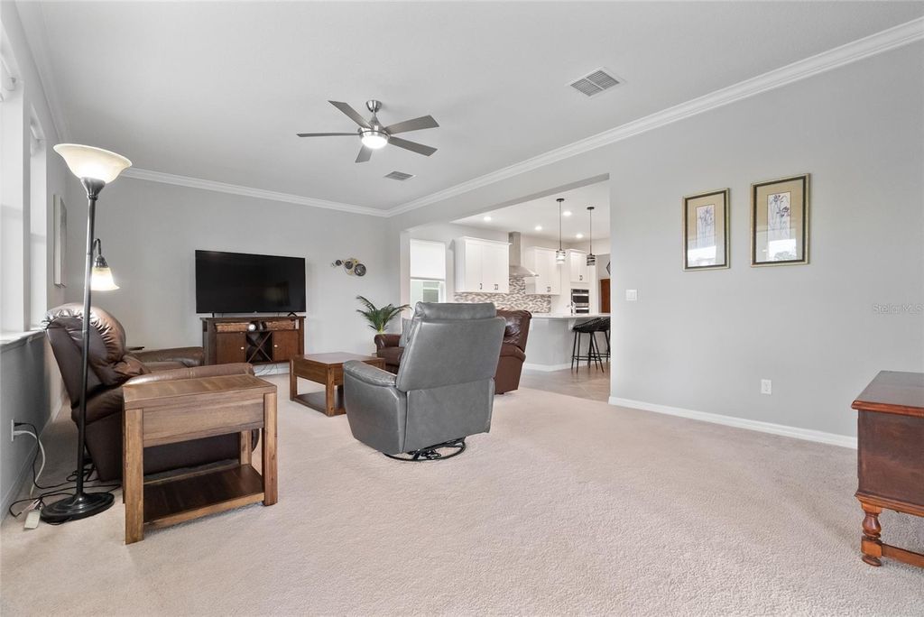 Image 21 of property listing at 693 BIG PINE AVENUE, Minneola, FL 34715