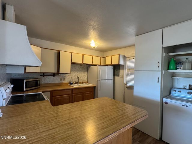 1233 Briggs Lane, Fallon, NV 89406