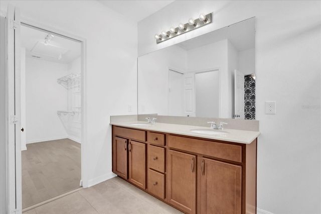 9084 SHEPTON STREET, Orlando, FL 32825