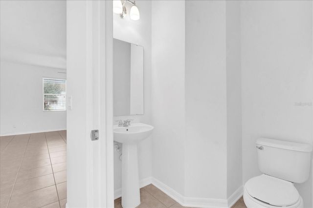 9084 SHEPTON STREET, Orlando, FL 32825