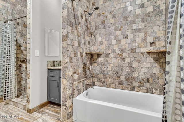 3528 N VAL VISTA Road, Apache Junction, AZ 85119