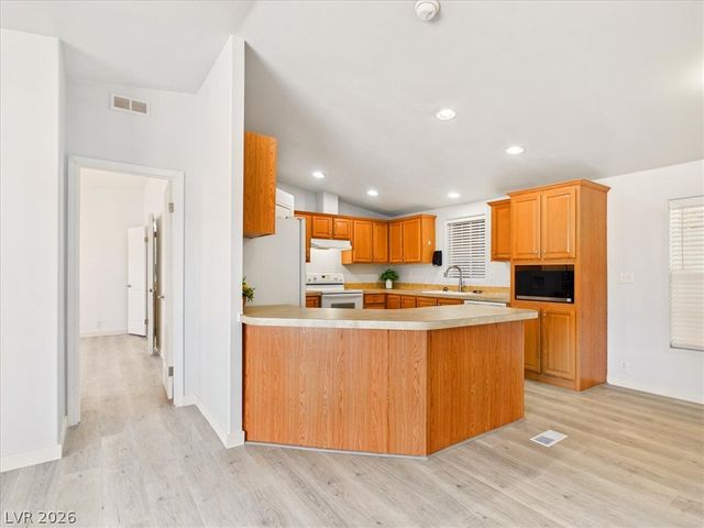 2630 West Retread Road, Pahrump, NV 89048