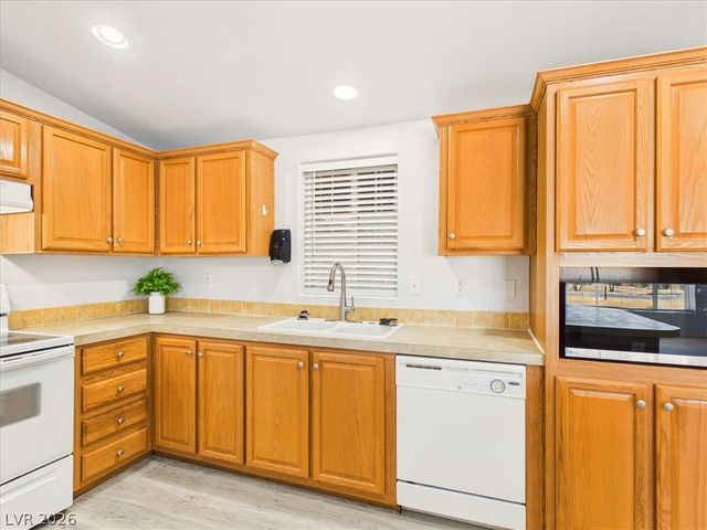 2630 West Retread Road, Pahrump, NV 89048