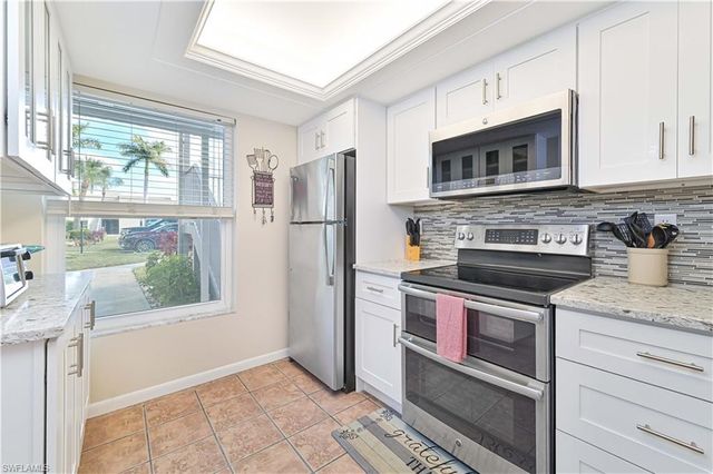 5445 Peppertree DR # 9, Fort Myers, FL 33908