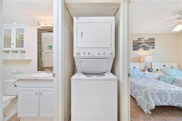 5445 Peppertree DR # 9, Fort Myers, FL 33908