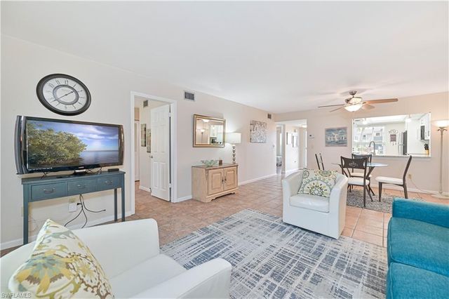 5445 Peppertree DR # 9, Fort Myers, FL 33908